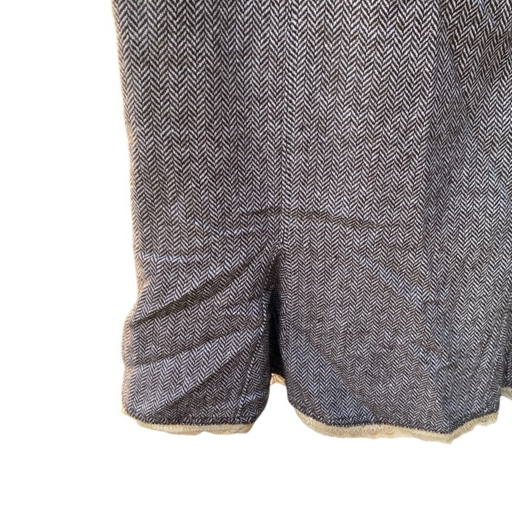 Old Navy Wool Blend Tweed Lace Trim Heart Button Skirt I Size: 4 - Picture 9 of 12